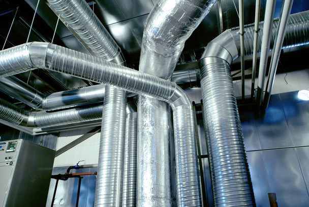 Ventilatiebuizen met een luchtconditie - Foto, afbeelding