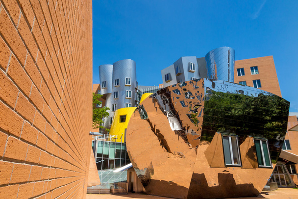Centro Ray e Maria Stata no campus do MIT
 - Foto, Imagem
