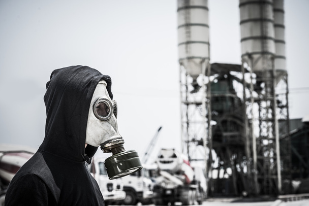 防護ガスマスクの人 - 写真・画像