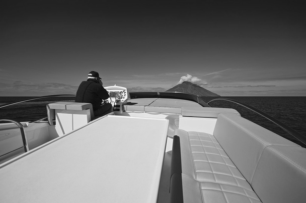 luxus jacht a tengerben - Fotó, kép