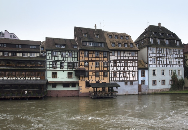 csatorna táj Strasbourgban - Fotó, kép