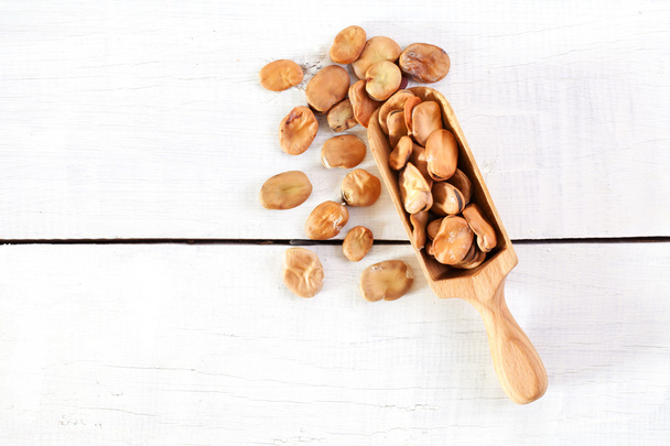 Wooden scoop of Beans - Foto, afbeelding