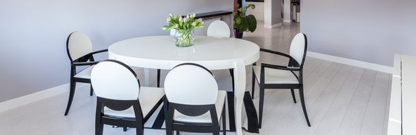 Black and white dining room - Фото, зображення