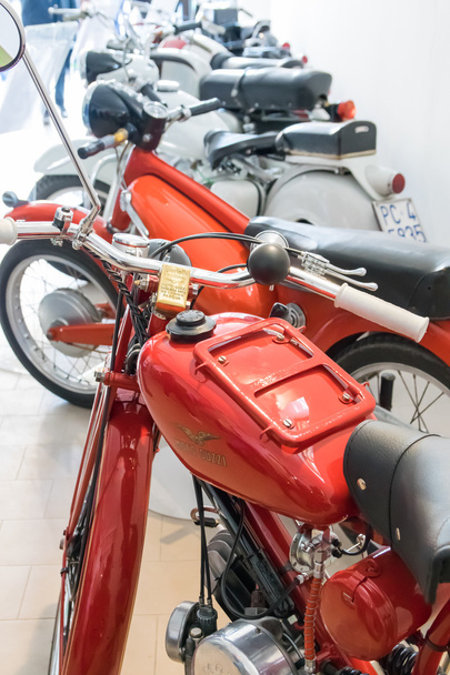 Выставка старинных мотоциклов
 - Фото, изображение