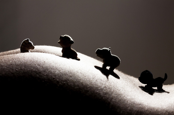 Little animals walking on woman naked body - Fotoğraf, Görsel