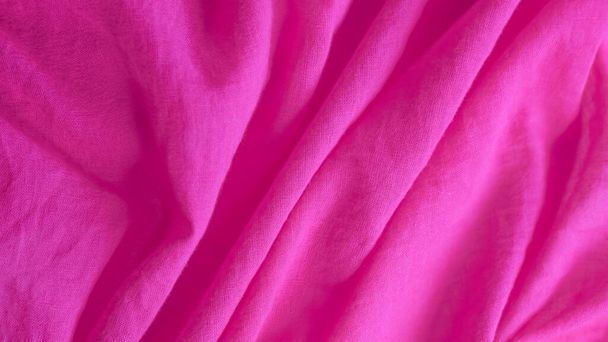 bohatá růžová fuchsiová tkanina, luxusní a živá, ideální pro design a módní projekty... - Fotografie, Obrázek