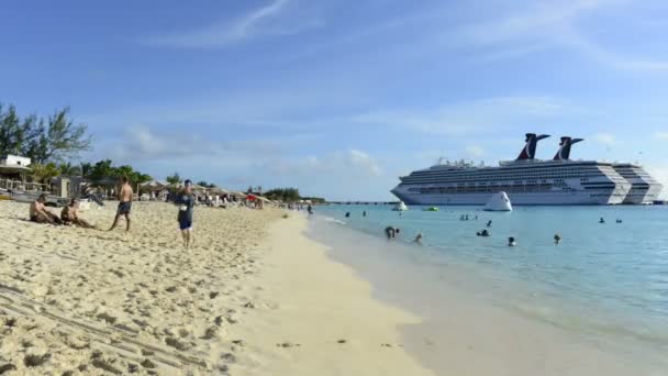 Cruise Ship and Beach in Grand Turk Island - Záběry, video