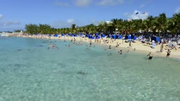 Tropical Beach on Grand Turk Island - Imágenes, Vídeo