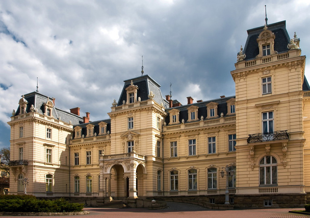 Palacio Potocki en Lviv, Ucrania
 - Foto, imagen
