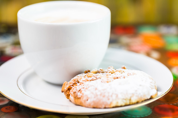 Кава з печивом крупним планом
 - Фото, зображення