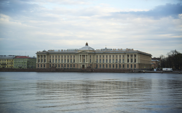 Neva folyótól a szentpétervári város - Fotó, kép