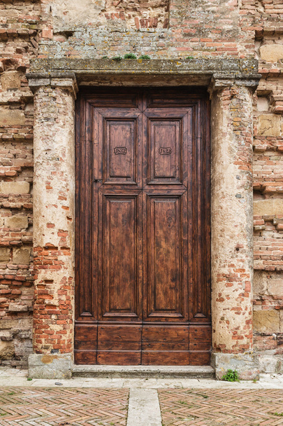 old wooden door - 写真・画像