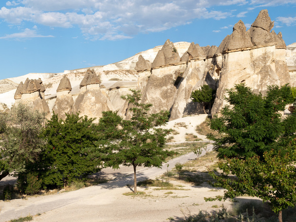 A sziklaalakzatok a Göreme nemzeti parkban. Cappadocia.Turkey - Fotó, kép
