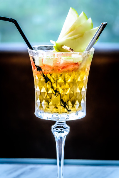Bebida de cocktail aperitivo
 - Foto, Imagem