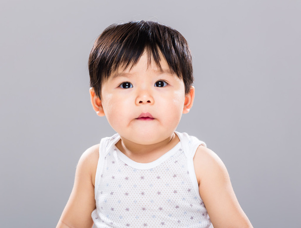 Aziatische schattige kleine jongen van de baby - Foto, afbeelding