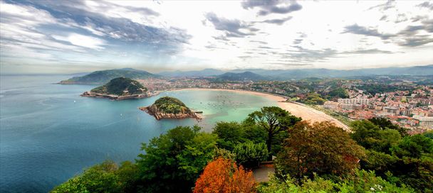 San Sebastián. Vista desde el Monte Igeldo (Vista panorámica desde Igeldo
) - Foto, Imagen