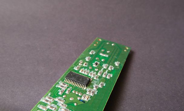 半導体チップによる電子モジュール. サーフェス マウント 技術 統合 回路 (IC). - 写真・画像