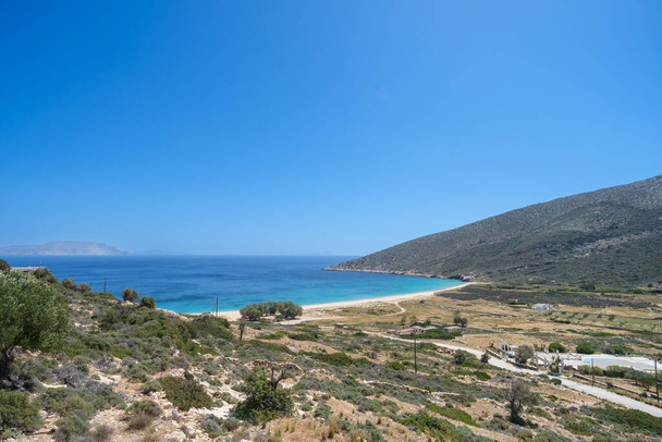 Панорамний вид на мальовничий і популярний острів Іос Греція - Фото, зображення