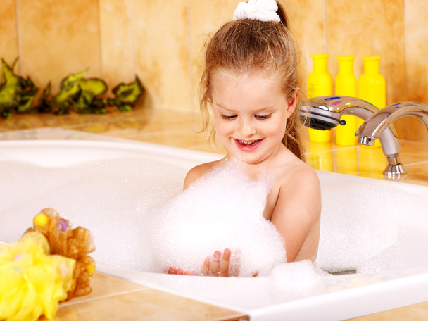 Kid washing in bath. - Foto, Imagem