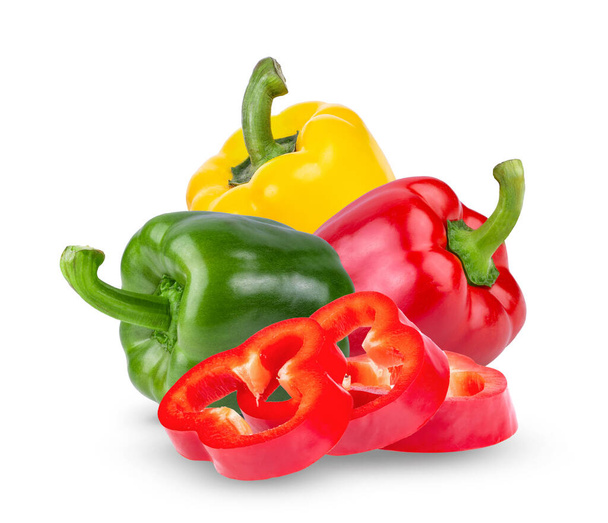 Friss zöldségek Vörös, Sárga, Zöld Peppers izolált fehér alapon. teljes mélységélesség - Fotó, kép