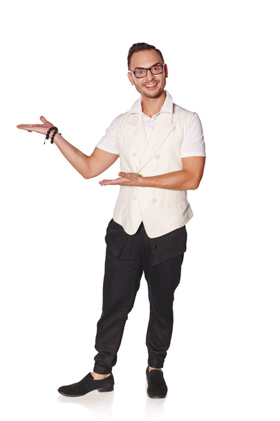 Man showing holding blank copy space on the palm - Фото, зображення