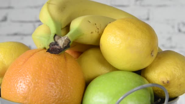 Cesta de frutas girar em seu eixo
 - Filmagem, Vídeo