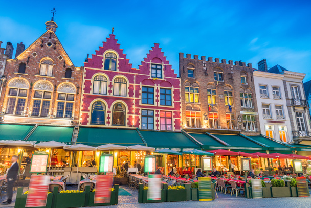 Prachtige nacht in Market Square, Brugge - België - Foto, afbeelding