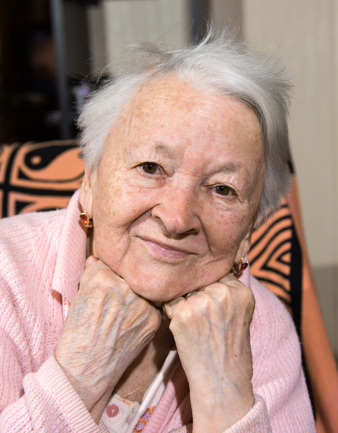 Hymyilevä vanha nainen
 - Valokuva, kuva