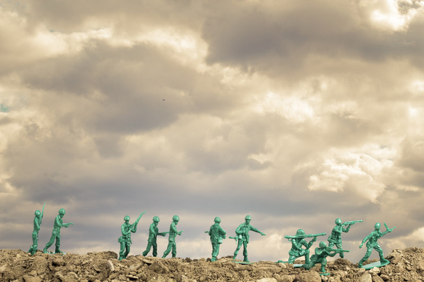 Oyuncak askerler savaşı - Fotoğraf, Görsel