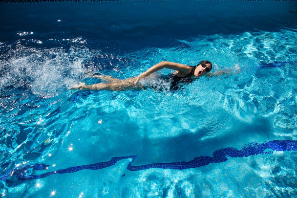 Пловец с открытым ртом
 - Фото, изображение