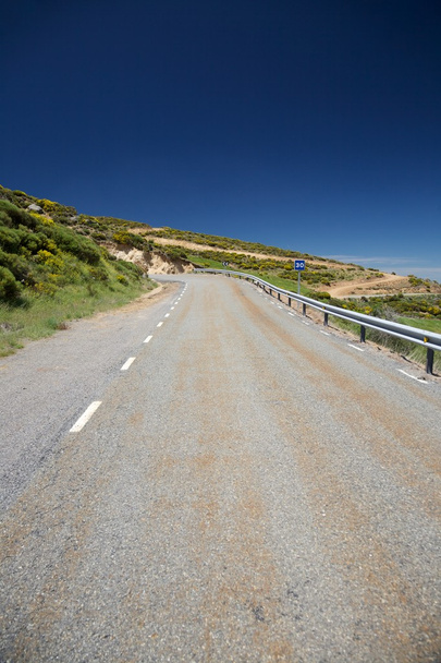 Carretera rural de baja velocidad
 - Foto, imagen