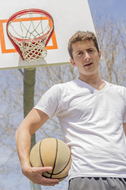 Молода людина баскетбол
 - Фото, зображення