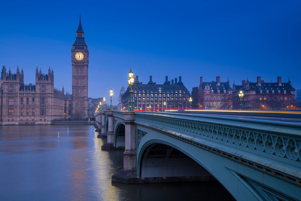 London mérföldkő a Big Ben  - Fotó, kép