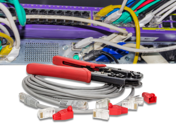 Alicates, prensadores par trenzado, cable de conexión y conectores
. - Foto, Imagen