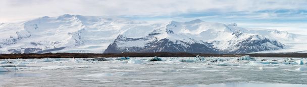 Vatnajokull Glacier in Iceland - Foto, afbeelding