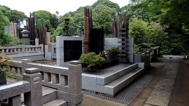 Mezar yeri Kyokushin Karate Mas Oyama kurucusu. Tokyo. Japonya. - Video, Çekim