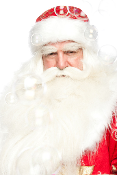 Santa claus portrét úsměvem izolovaných na bílém pozadí - Fotografie, Obrázek