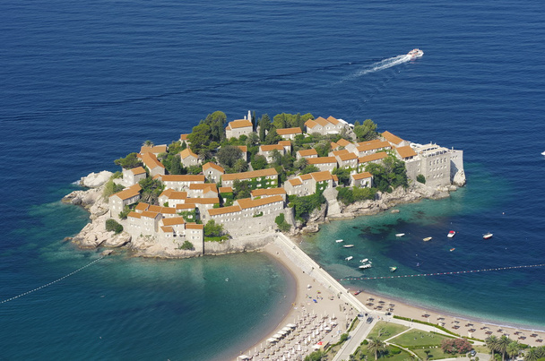 eiland van sveti stefan, montenegro - Foto, afbeelding