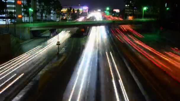 夜の都市スカイラインの建物交通 - 映像、動画