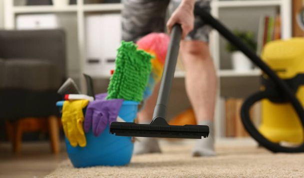 Opieka domowa dla odkurzacz dywan z brudu i styl życia - Zdjęcie, obraz