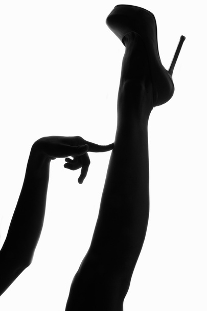 ハイヒールを着て女性の足 - 写真・画像