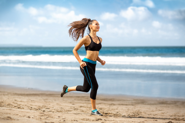 Female runner jogging - Φωτογραφία, εικόνα