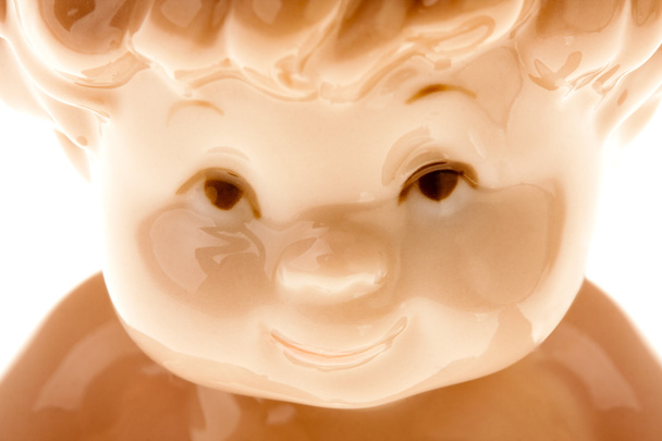 Statuetta in ceramica di angelo bambino
 - Foto, immagini