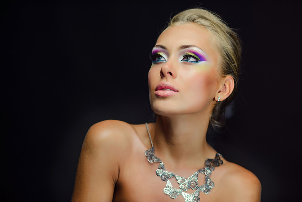 Girl  with professional makeup and hairstyle - Foto, immagini