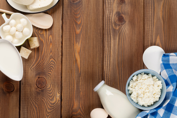 Süt, peynir, yumurta, yoğurt ve tereyağı - Fotoğraf, Görsel
