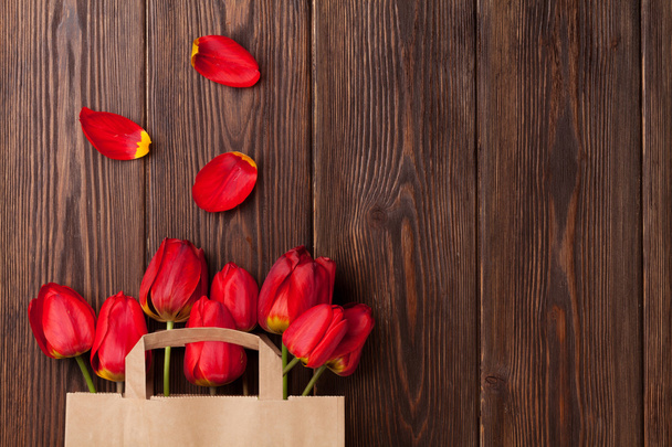 červené tulipány kytice - Fotografie, Obrázek