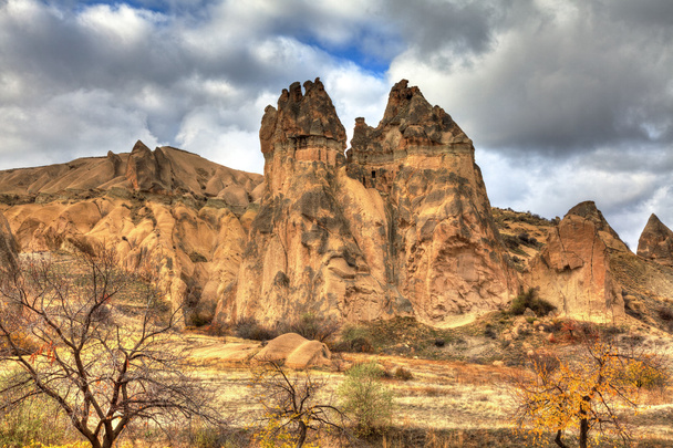 Słynna Jaskinia miasta Cappadocia w Turcji, Fotografia Hdr - Zdjęcie, obraz