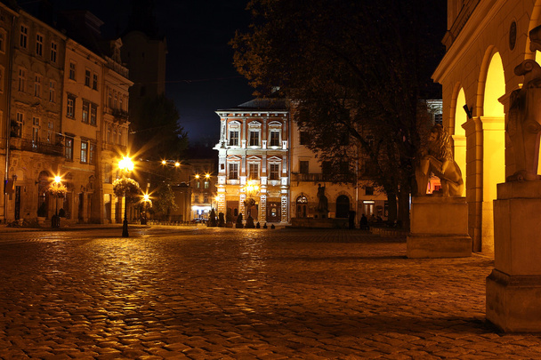 Lviv kaupungin keskusta
 - Valokuva, kuva
