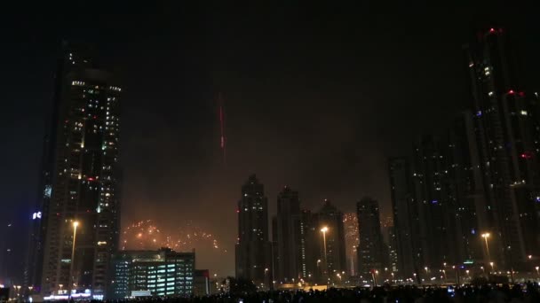 Uluslararası Dubai Kongre ve Sergi Sarayı Dubai serisi 12 yeni yıl havai fişek göstermek - Video, Çekim