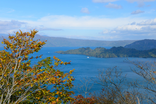 Lake Towada sonbahar - Fotoğraf, Görsel